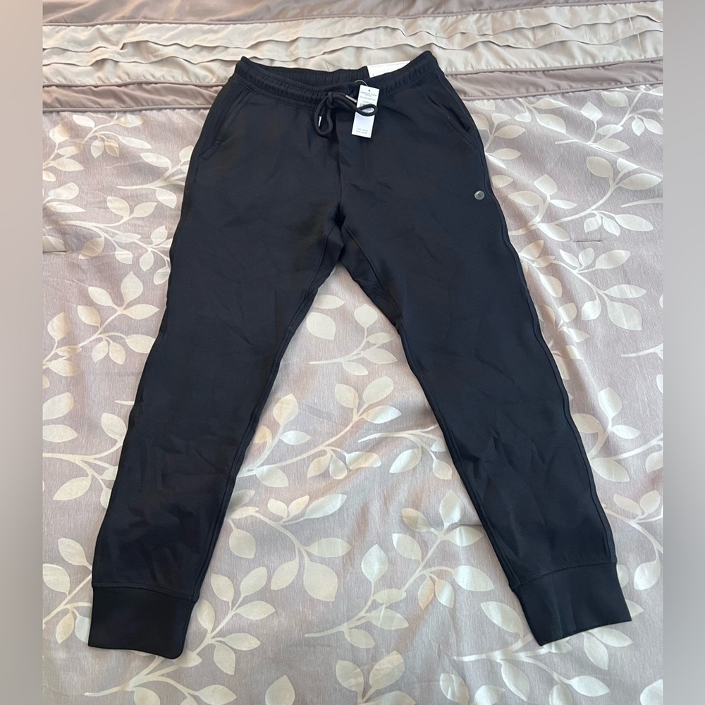 💥Sold💥 Mens Black American Eagle Joggers sz S NWT